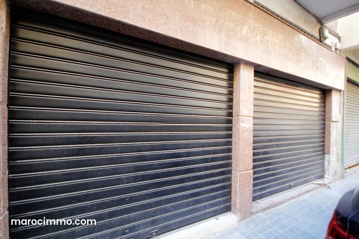 محل واجهتين للكراء في قلب المعاريف بالدار البيضاء — الدار البيضاء