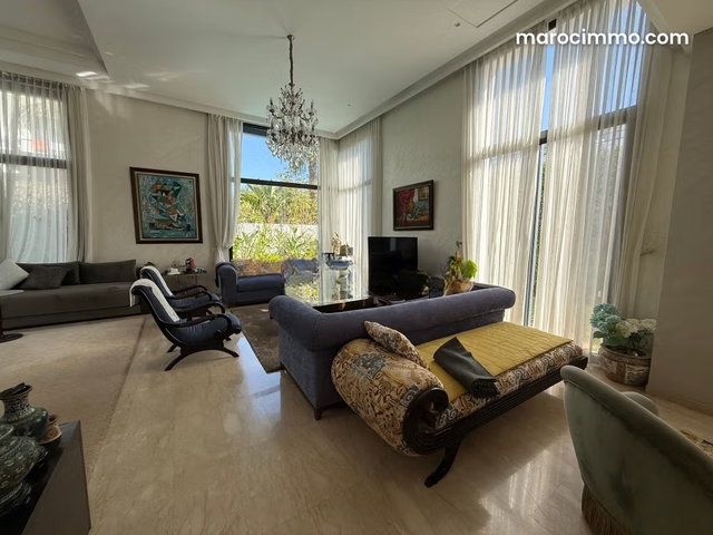 Villa de luxe à vendre à Dar Bouazza. 3 chambres agréables. Meublé — 4