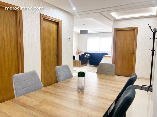 Bel appartement en location à Gauthier. Superficie 110 m². Meublé — 4