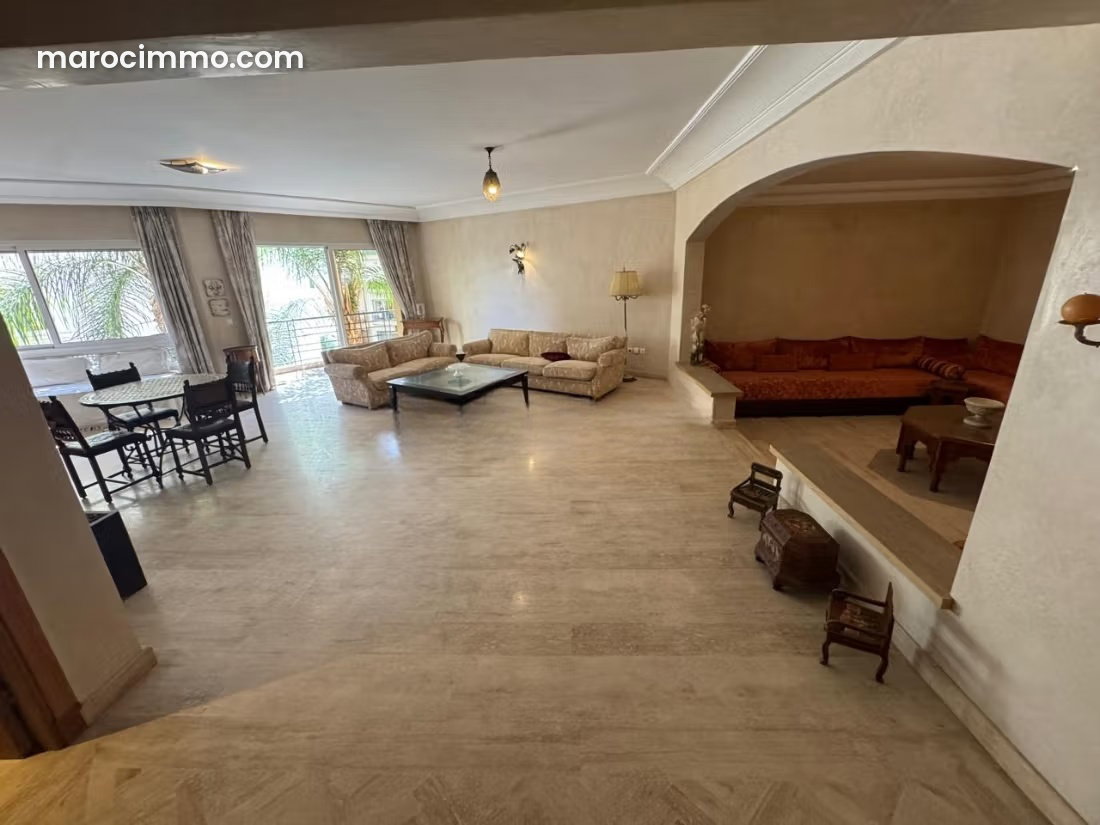 Appartement 241 m², 3 chambres, Racine, Casablanca — Casablanca