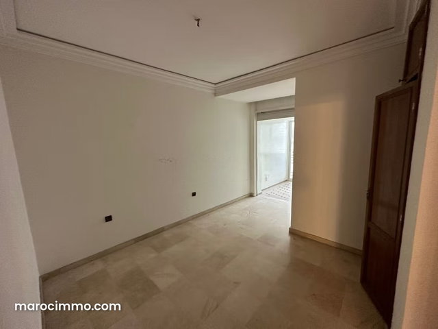 Vend appartement à racine. Surface de 126 m² — 2