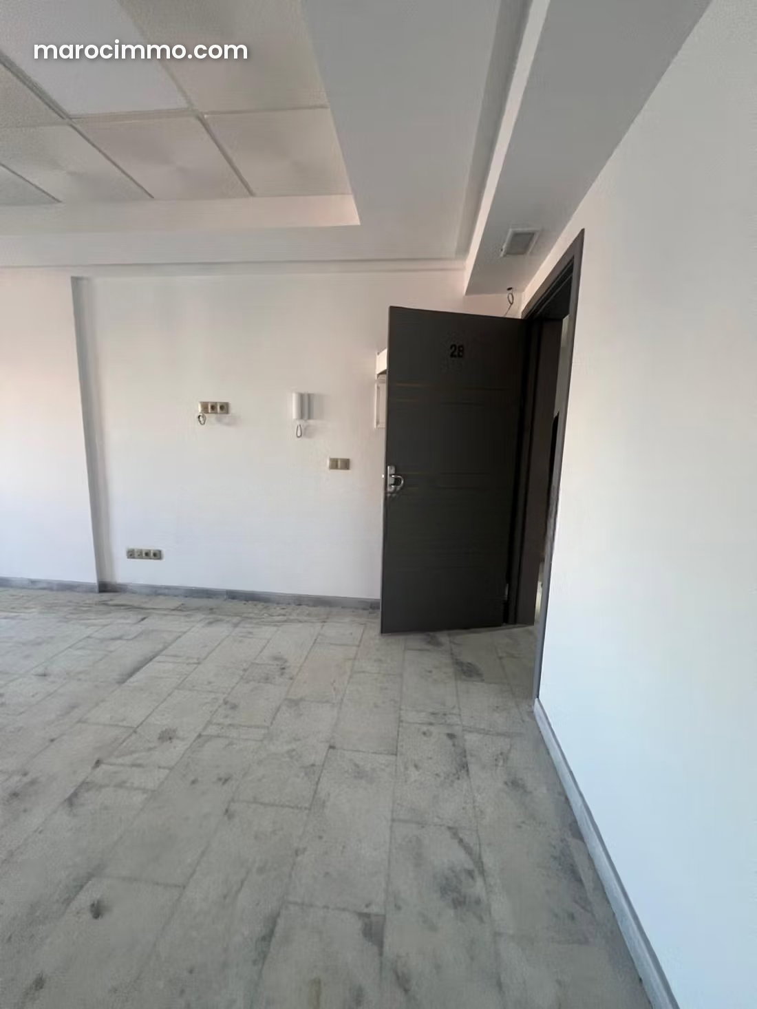 56 sqm office with terrace in the heart of Tangier Centre — Tangier
