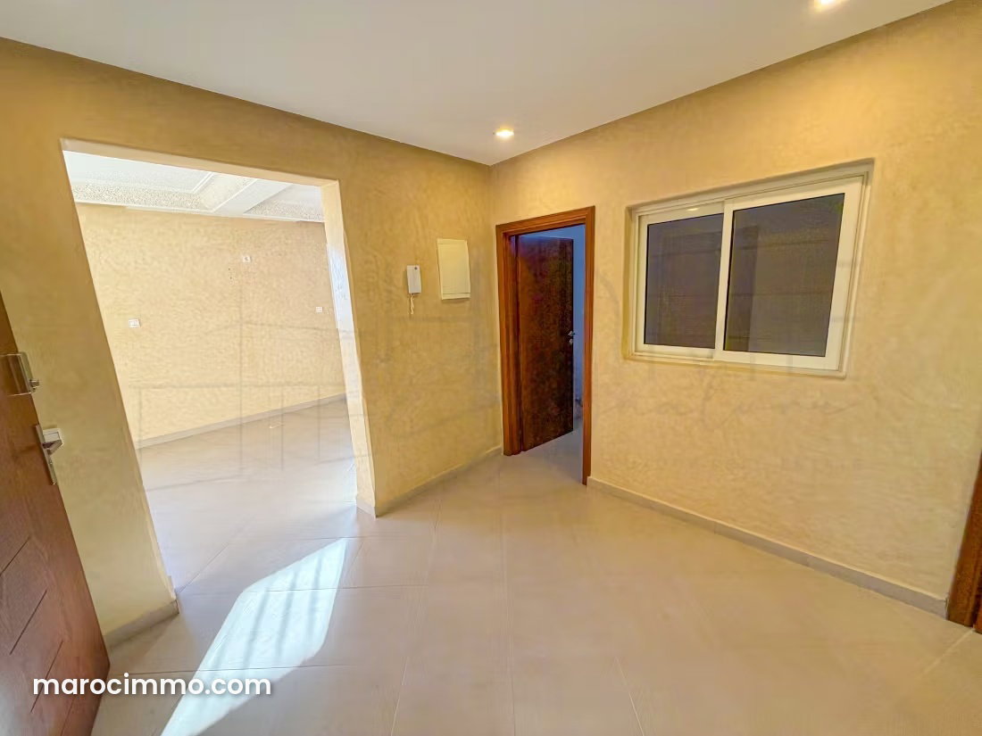 Appartement meublé 100 m² à vendre aux Amicales Agadir — Agadir