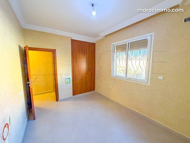 2-Bedroom Bright Apartment – Les Amicales — 4