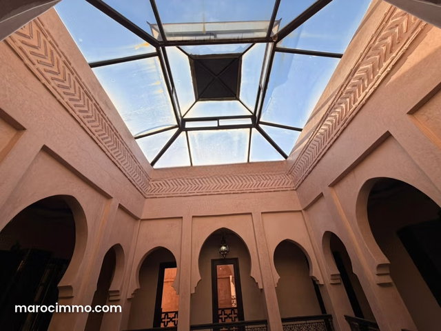 Villa style Riad à vendre – Route de Fès – 4 000 0 — 5