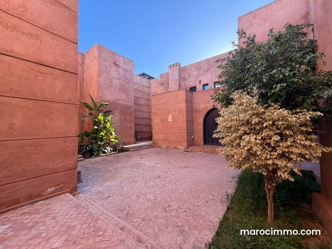 250 m² Villa with Pool and Garden, Route de Fès, Marrakech — Marrakesh