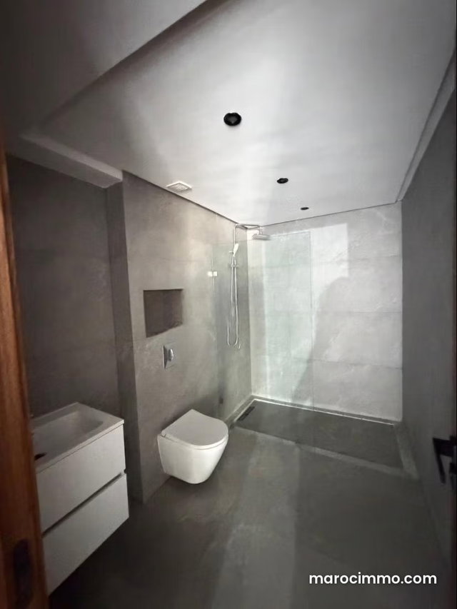 Duplex premium à saisir — 4