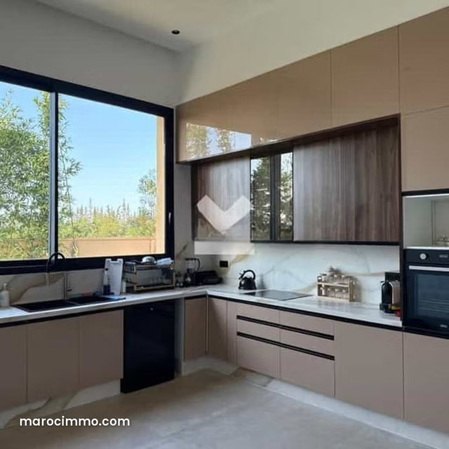Villa à Vendre de 1619.0 m² à Marrakech, Route De L'Ourika Agdal — 3