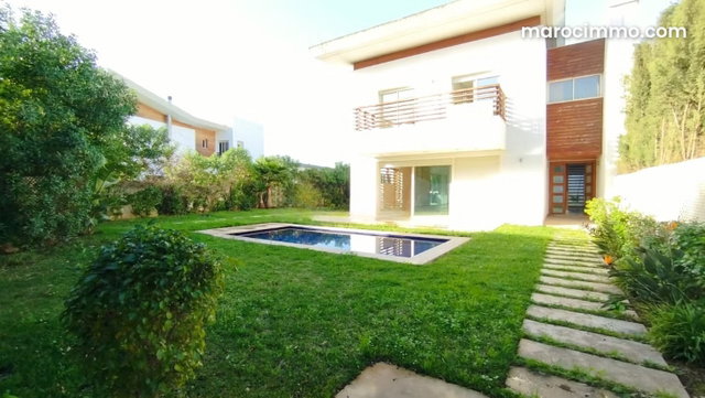 Villa de haut standing à louer à Ville Verte. 4 belles chambres. Piscine et cheminée — 2