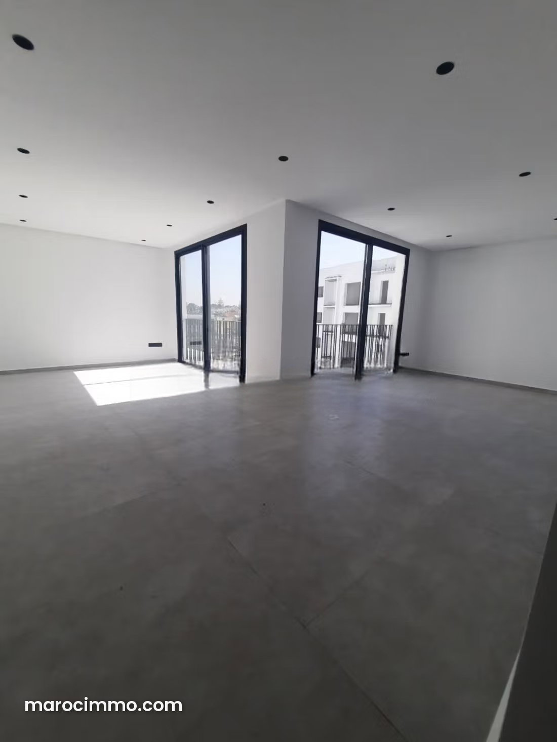 Bureau neuf 43 m² à Maârif Extension Casablanca à louer — Casablanca