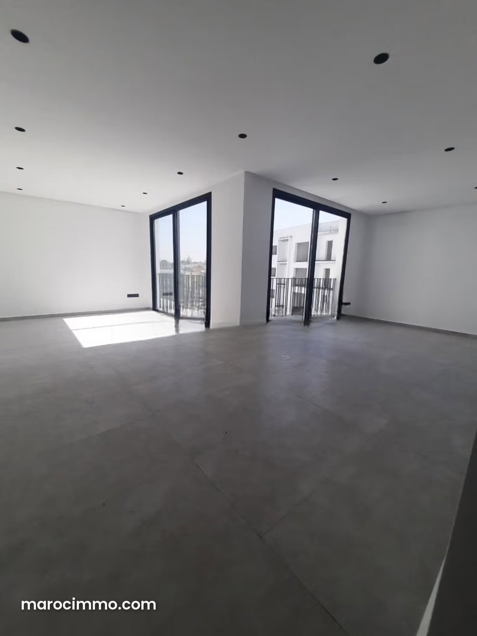 Bureau neuf à louer à Abdelmoumen, Casablanca