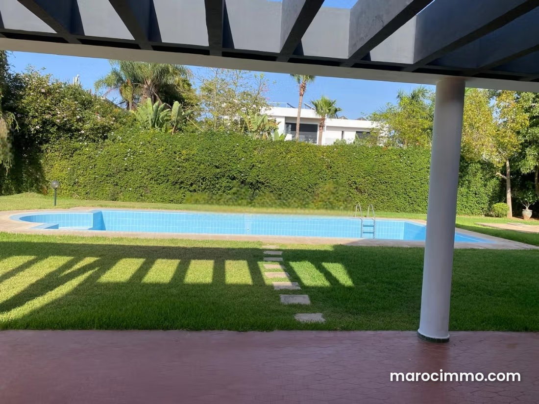 Villa de haut standing à vendre aux Orangers, Rabat — Rabat