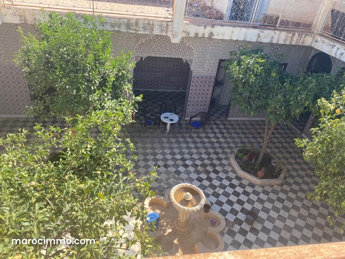فيلا بطابع مغربي أصيل بحي النخيل في مراكش — مراكش