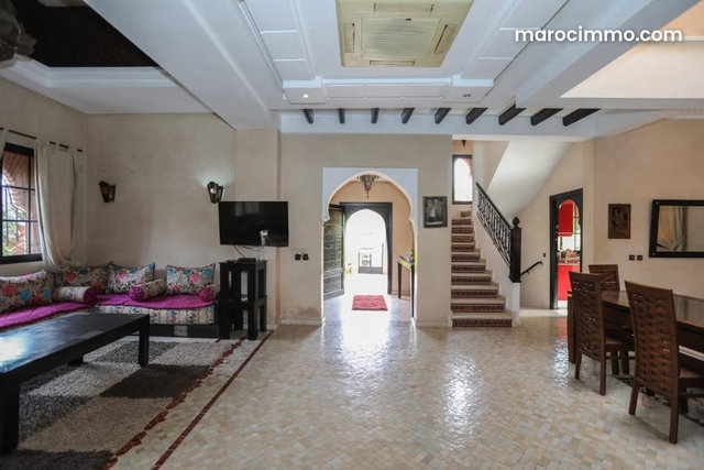 Villa meublée avec piscine à la location — 4