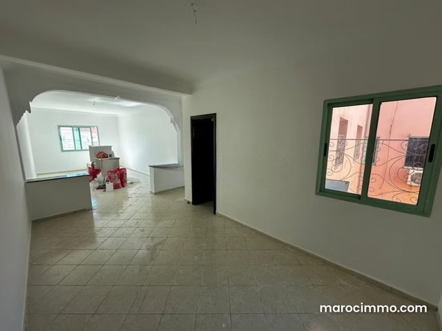 3-Bedroom Apartment near Sup de Co — 2