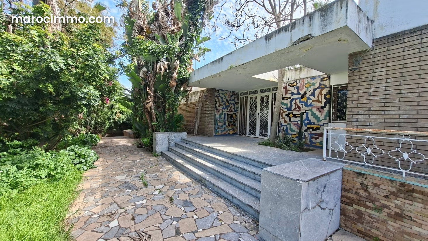 Villa 2000 m² sur 2108 m² de terrain, Californie, Casablanca — Casablanca