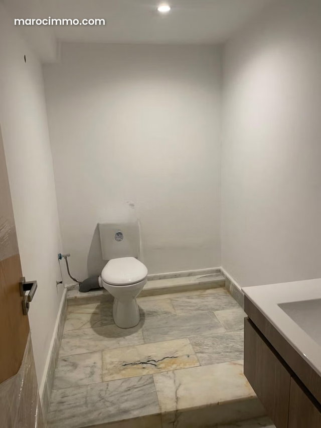 Magasin pour location à californie — 4