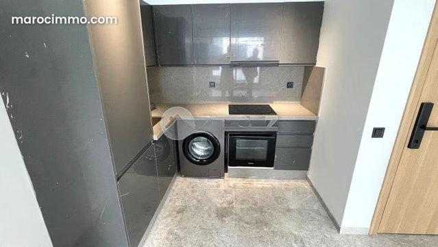 Studio à louer 50 m² Bd Abdelmoumen Casablanca — 3