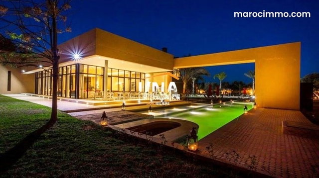 Luxurious Villa with Stunning Volumes — 2