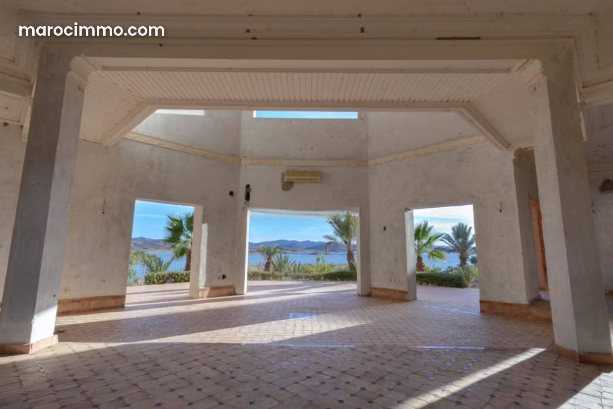 400 m² Kasbah Villa with Views over Lake El Mansour Eddahbi, Ouarzazate — Ouarzazate