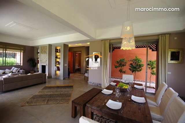 Elegant, Contemporary, and Refined Villa — 3