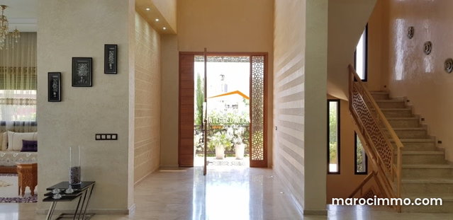 Beautiful Modern Villa Located in a Golf Resort — 4