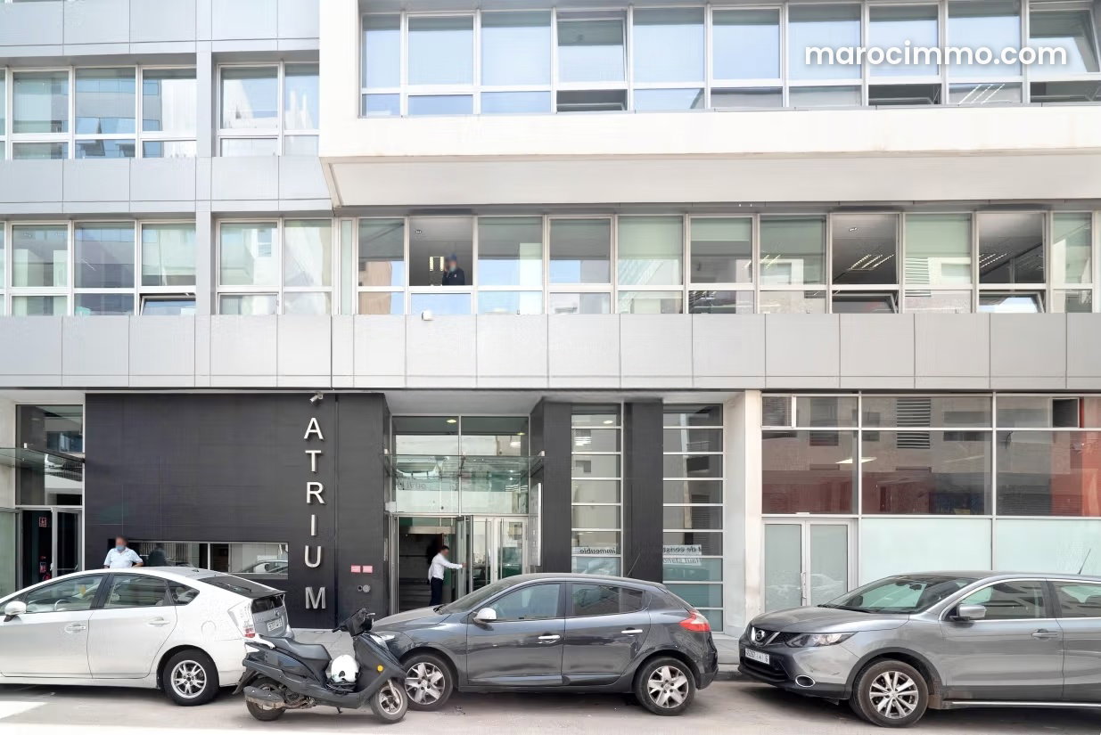 Well-Equipped Office for Rent in Derb Ghallef, Casablanca — Casablanca