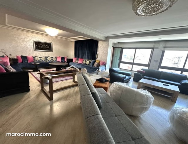 238 m² Apartment in Casablanca — 2