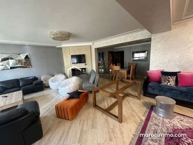 238 m² Apartment in Casablanca — 3