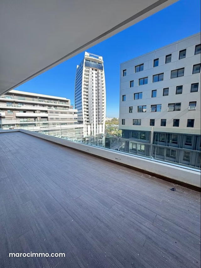 Vacant 3-Bedroom Apartment for Rent in CFC — Casablanca
