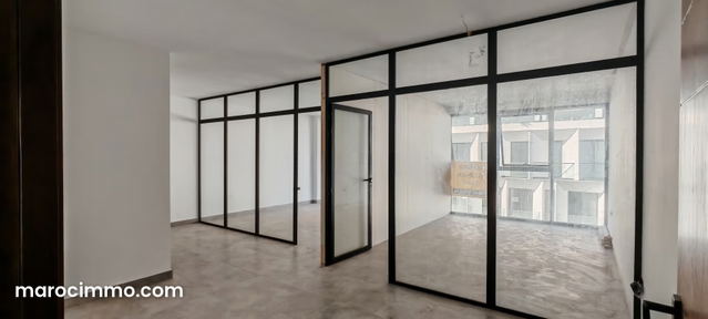Plateau bureau de luxe à louer à round point bachk — Casablanca