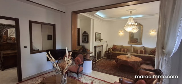 Appartement à vendre prés Lycée Regnaut — 2