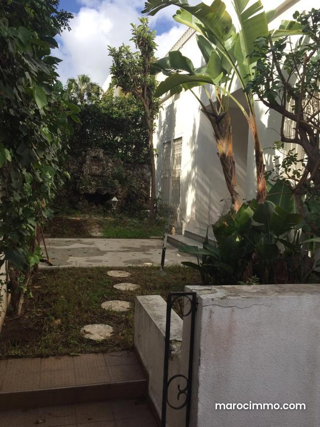 Villa à rénover à vendre au C.I.L, Casablanca — Casablanca