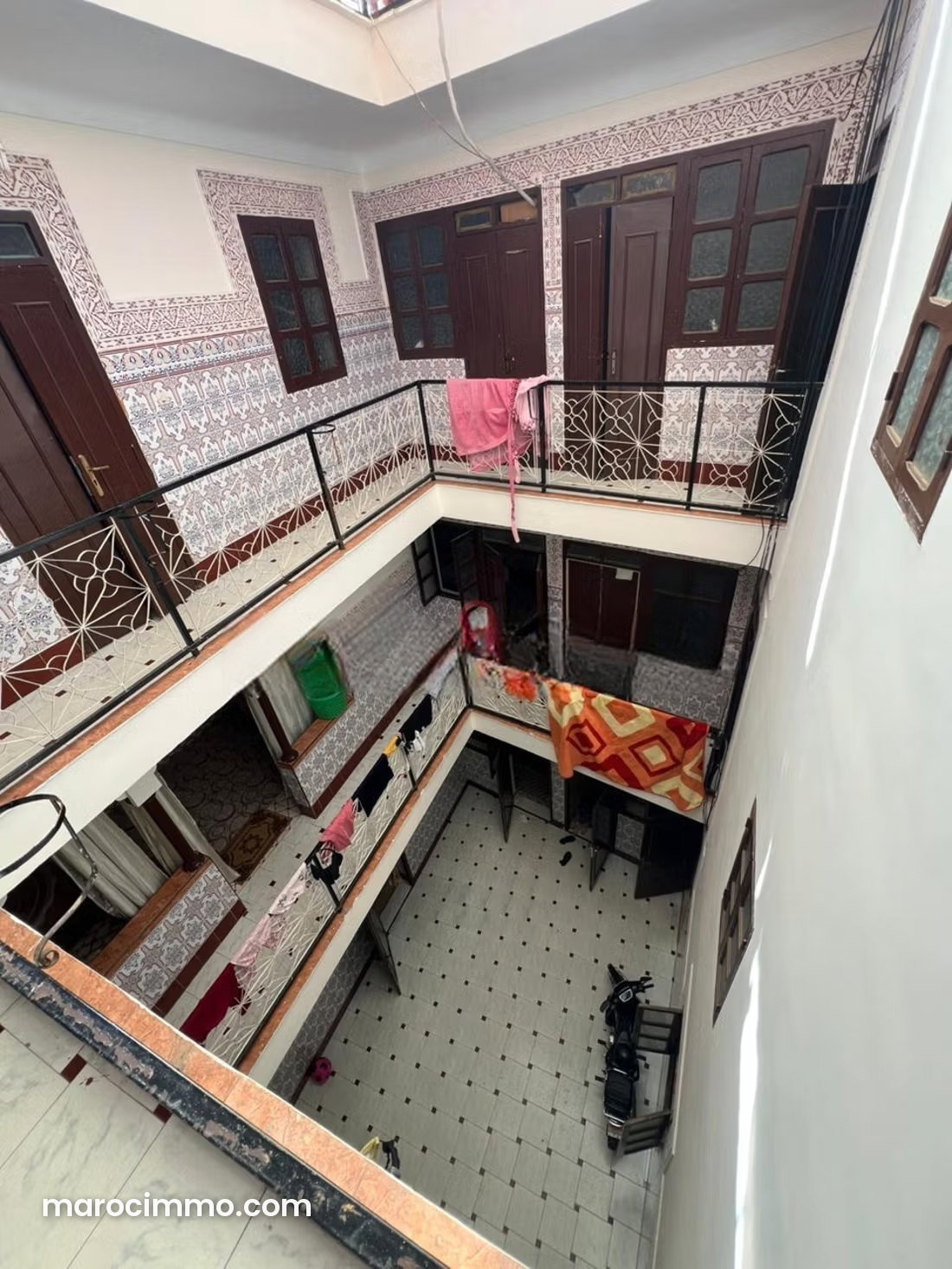 Riad authentique à Bab Ghmat Marrakech sur 3 niveaux — Marrakech