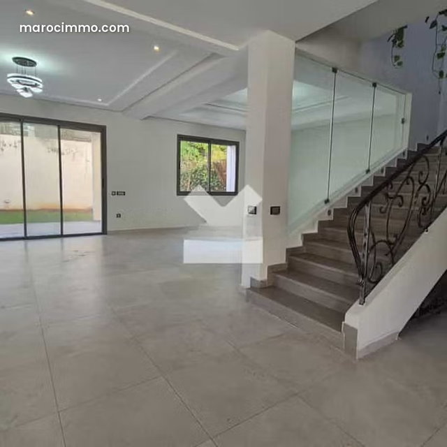 Villa à Louer de 514.0 m² à Dar Bouazza, Tamaris1 — 4