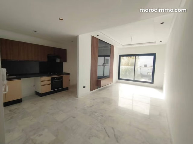 Studio neuf vide 50m² Californie 6300 dh — 4