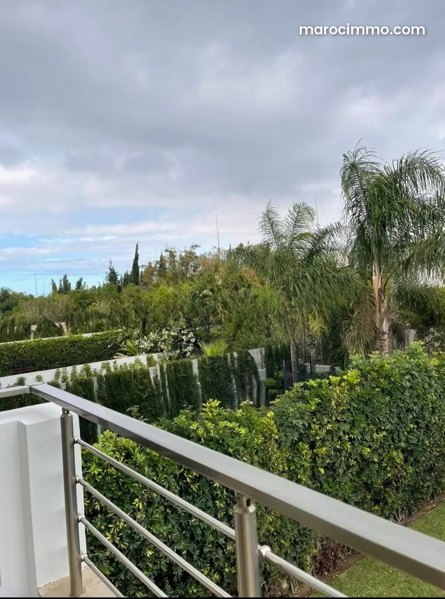 Villa à prestigia golf city — 2