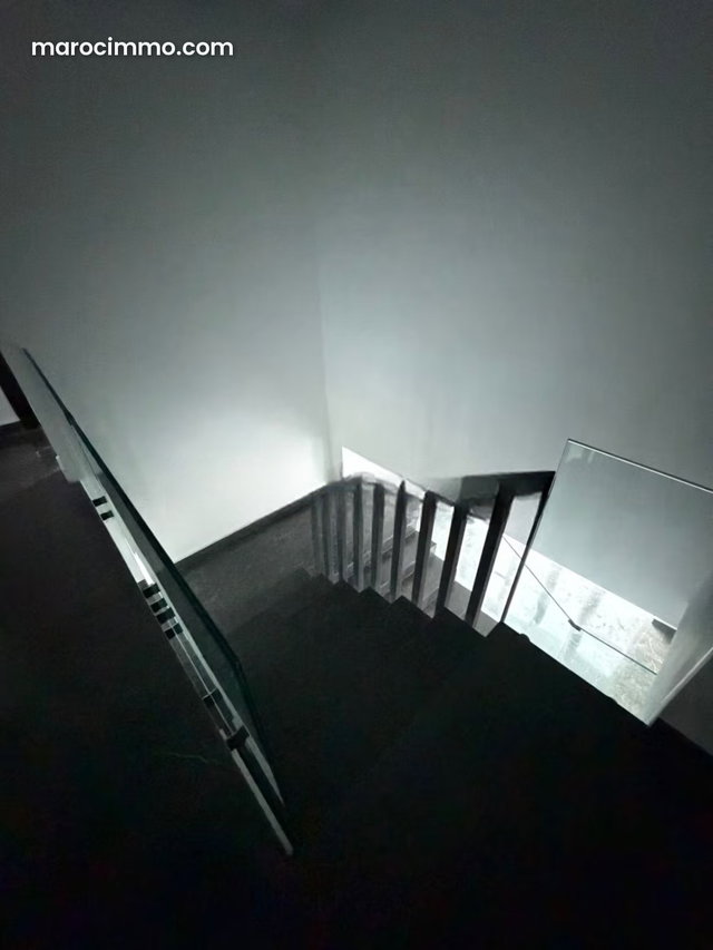 Cozy apartment for rent in CIL Hay Salam. 7 spacious rooms. Double glazing windows and central heating — 4