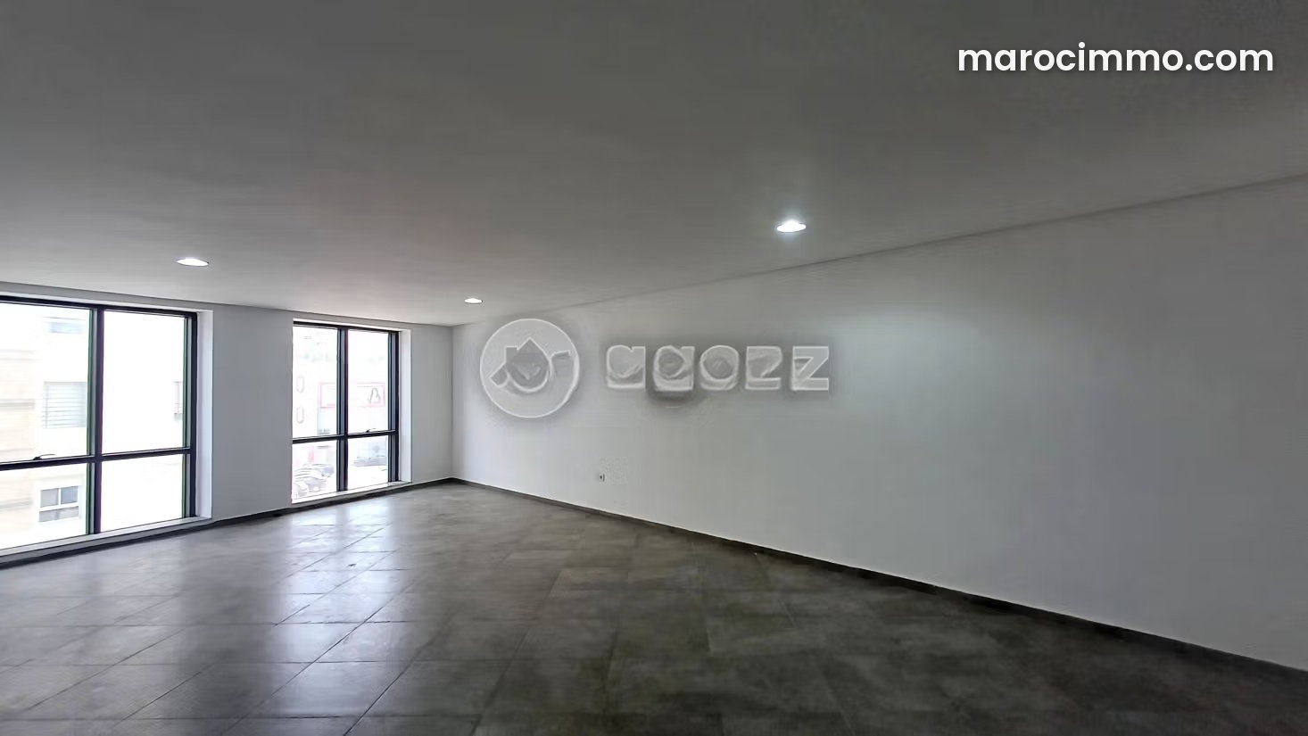 Bureau 68 m² à vendre Nouvelle Ville Fès au 2e étage — Fez