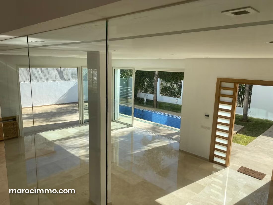 Villa 4 chambres avec piscine à louer, Dar Bouazza — Dar Bouazza