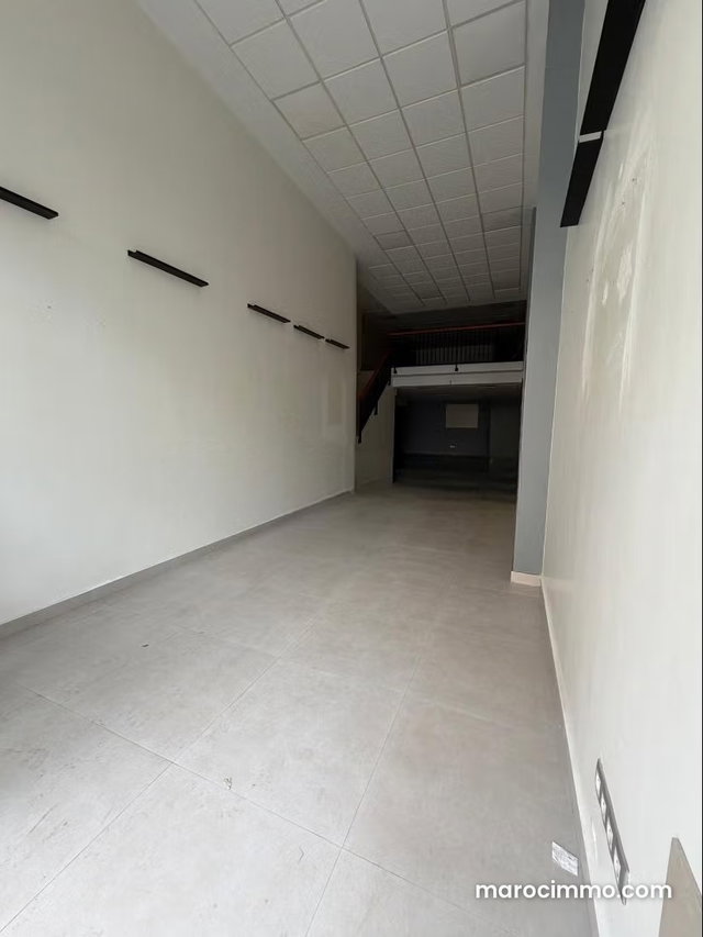 Beautiful Commercial Space for Rent in Maârif Extension. 132 m² Surface Area — 2