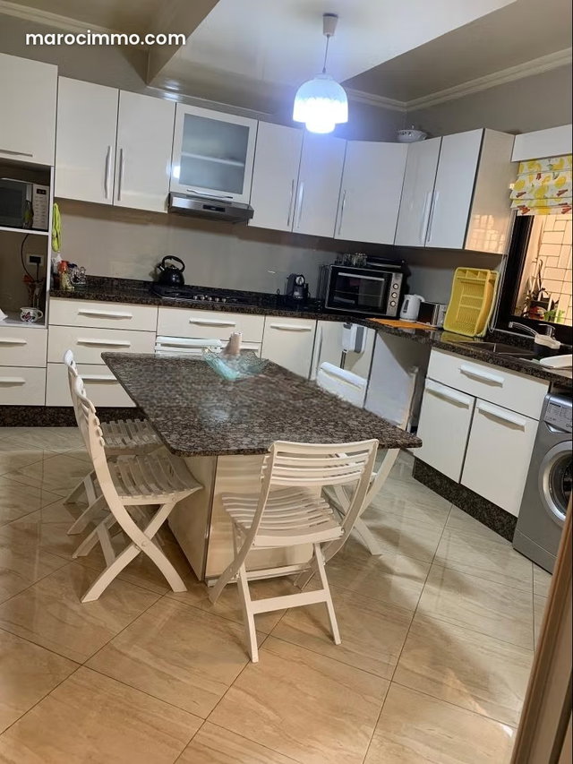 À VENDRE – Appartement 198 m² – Triangle d’Or — 4