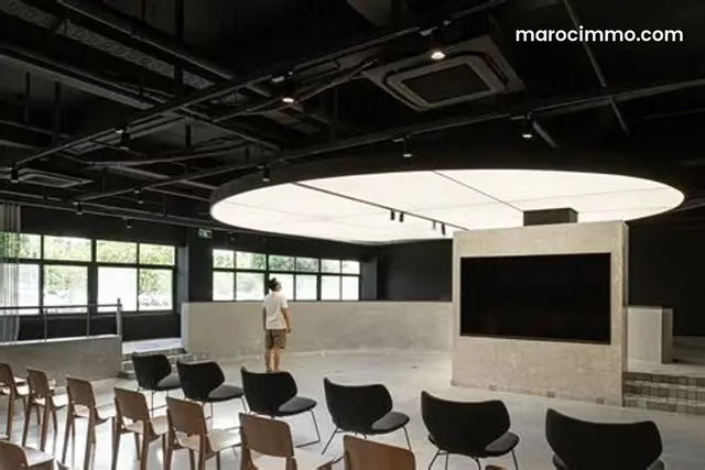 Villa commerciale idéal pour Showroom, salle de sport, clinique en plein quartier CIL de 2.400 m de surface exploitable a la location — الدار البيضاء