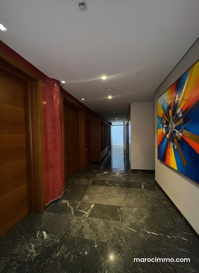 For Rent – 300 m² Professional Plateau – — 5