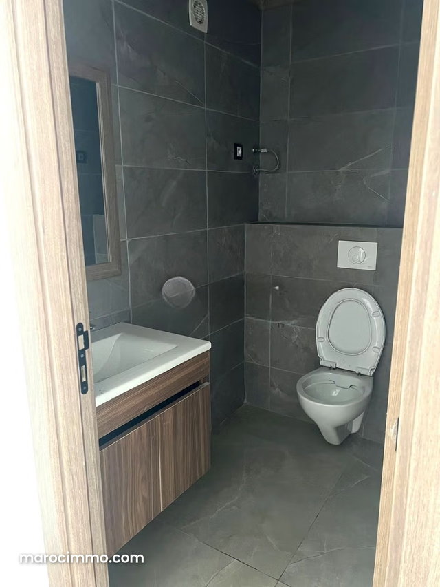 Bureau à vendre 73 m² Roches Noires Casablanca — 5