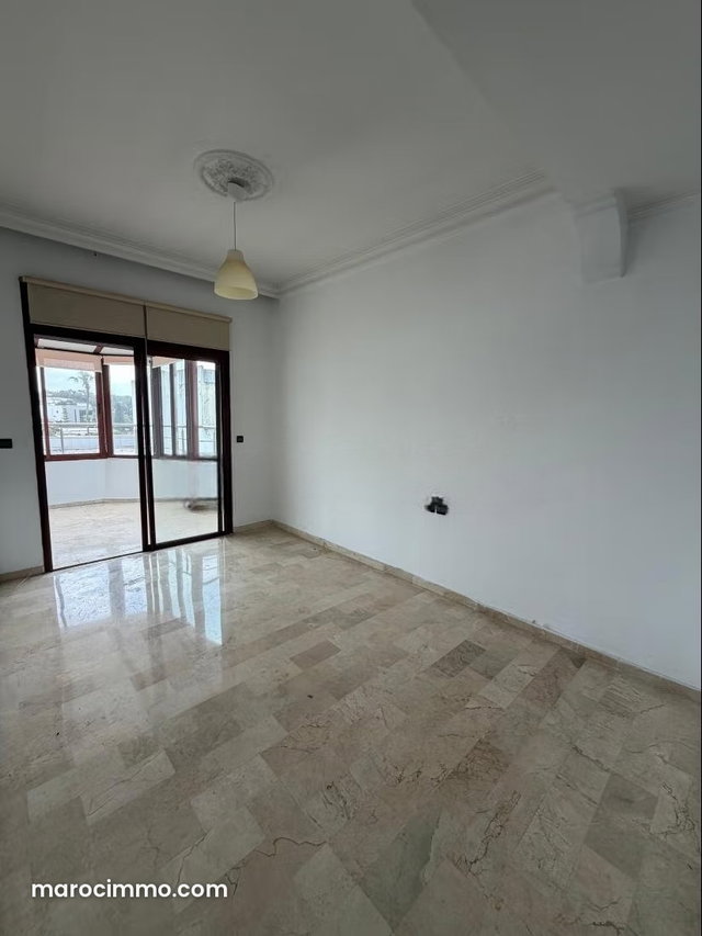 Appartement à louer à l’agdal avec terrasse — 4