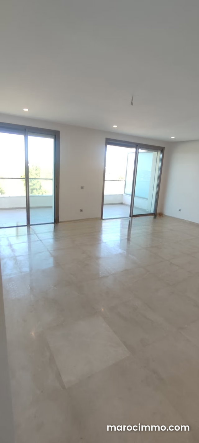 EXCLUSIVITÉ – Penthouse à louer – Vue piscine avec gr — 5