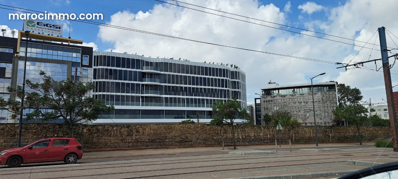104 sqm office with terrace for rent in Oasis, Casablanca — Casablanca