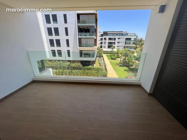 3-Bedroom Apartment in Orangeraie Souissi — 3