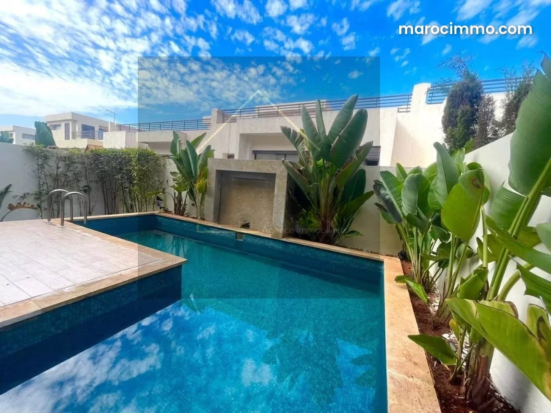 Villa meublée 300 m², piscine et vue mer, Casablanca Finance City — Casablanca